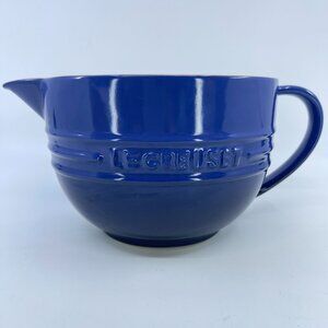 vintage le creuset batter bowl blue stoneware with spout & handle 2 quart